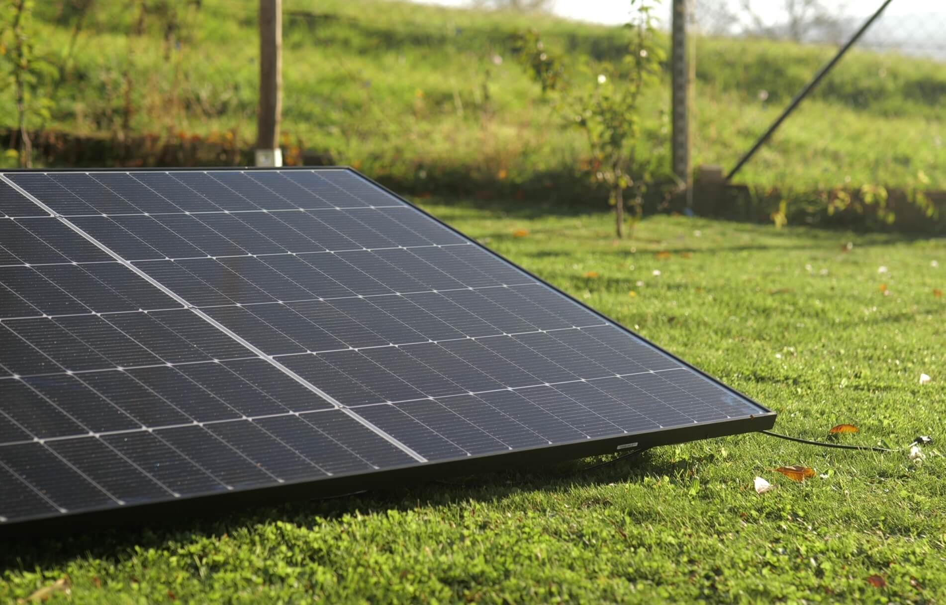 Balkonkraftwerk-Tests: 6 Kriterien für maximale Effizienz