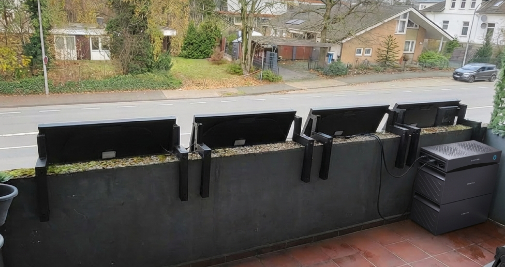 Plug and Play Balkonkraftwerk mit Speicher System einfache Installation