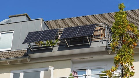 Stromkosten senken: So viel Geld kann ich mit einem 800W Balkonkraftwerk sparen